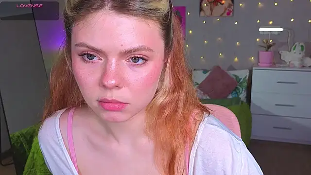 Red  Candy online show from 05.15.26