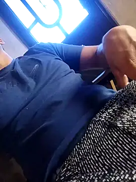 Snapshot of RelaxJhon99 chatting on 11.27.25 RelaxJhon99 online show from 11.27.25