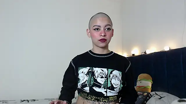 Snapshot of Bitsy_Messy chatting on 12.19.24 Bitsy Messy online show from 12.19.24