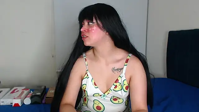 Snapshot of Bitsy_Messy chatting on 03.20.25 Bitsy Messy online show from 03.20.25