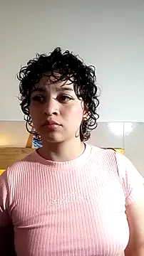 Snapshot of Bitsy_Messy chatting on 12.14.25 Bitsy Messy online show from 12.14.25