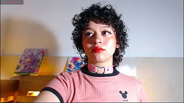 Snapshot of Bitsy_Messy chatting on 01.15.26 Bitsy Messy online show from 01.15.26