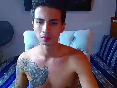 Velk hot online show from 04.18.26