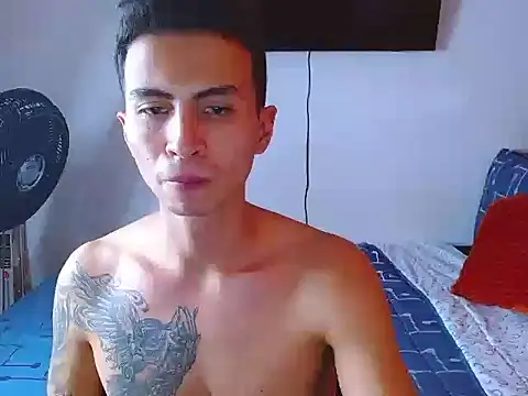 Velk hot online show from 04.30.26