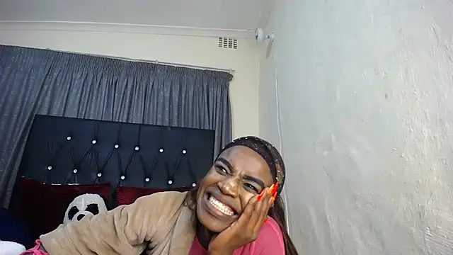 Mitchiey012 online show from 09.17.25