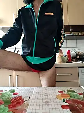 Snapshot of vulpe8400 chatting on 02.21.25 vulpe8400 online show from 02.21.25