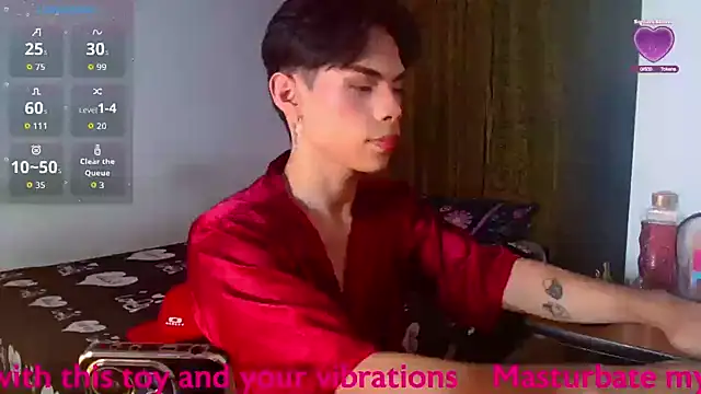 femboykeene online show from 11.21.25