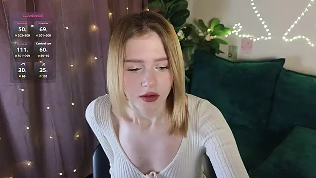 Snapshot of jenny_bunny_ chatting on 01.10.26 jenny bunny online show from 01.10.26