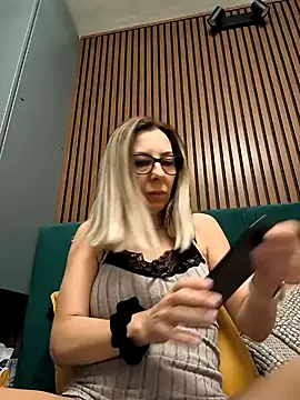 SukyGirl online show from 12.22.24