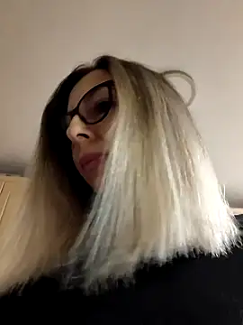 SukyGirl online show from 01.03.25