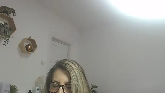 SukyGirl online show from 02.18.25