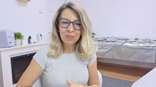 SukyGirl online show from 03.13.25