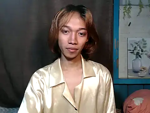 Snapshot of imtwinky chatting on 10.29.25 imtwinky online show from 10.29.25