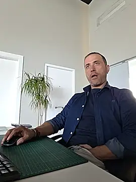 Lucas   81 online show from 05.09.26