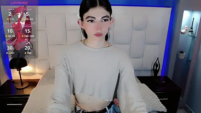Snapshot of CuteAri chatting on 01.27.25 CuteAri online show from 01.27.25