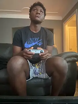 Snapshot of Festivitiesking1 chatting on 10.18.25 Festivitiesking1 online show from 10.18.25