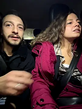 Snapshot of ItalianiMuli chatting on 11.30.25 ItalianiMuli online show from 11.30.25