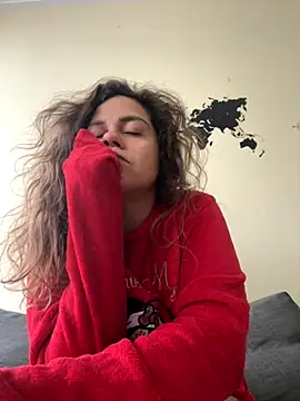 Snapshot of ItalianiMuli chatting on 12.03.25 ItalianiMuli online show from 12.03.25