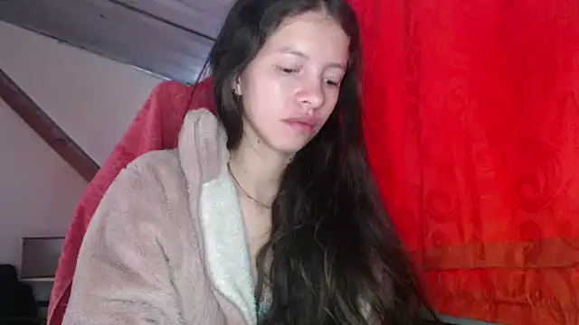 Snapshot of sweetdam12 chatting on 12.12.24 sweetdam12 online show from 12.12.24