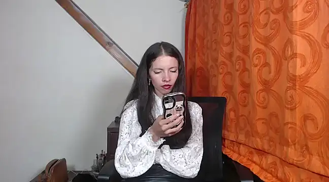 Snapshot of sweetdam12 chatting on 12.24.24 sweetdam12 online show from 12.24.24