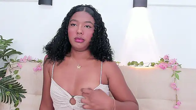 emma curlsss online show from 12.11.24