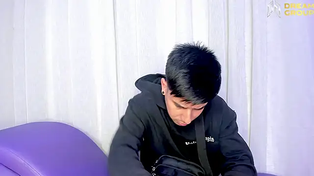 Yourslust  online show from 11.02.25