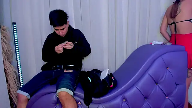 Yourslust  online show from 12.16.25