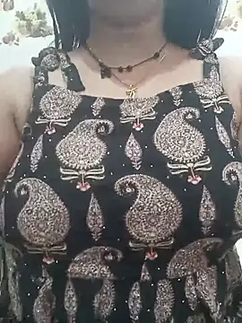 cute-mahek online show from 06.03.26