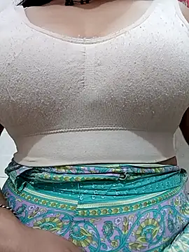 Snapshot of cute-mahek chatting on 08.04.26 cute-mahek online show from 08.04.26