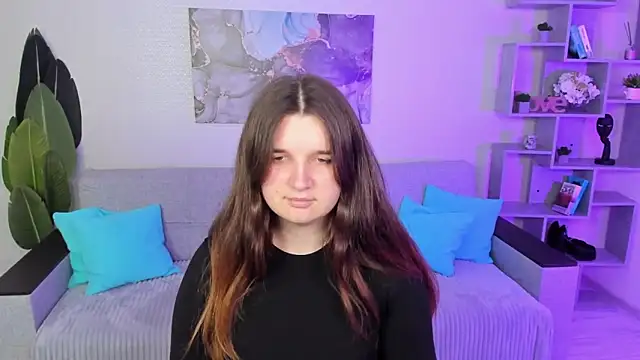 Snapshot of BonneyLove chatting on 09.12.25 BonneyLove online show from 09.12.25