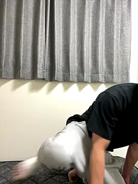 Snapshot of onimakura chatting on 12.18.25 onimakura online show from 12.18.25