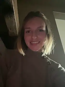 vilaineblonde online show from 10.21.25