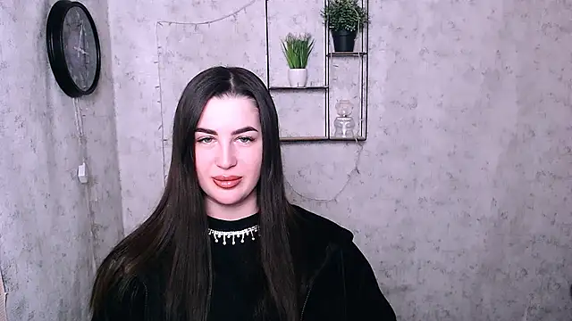 Snapshot of DivaKaily_ chatting on 12.07.24 DivaKaily online show from 12.07.24