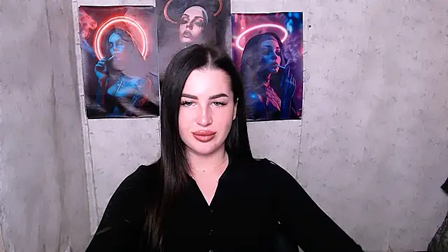 Snapshot of DivaKaily_ chatting on 10.08.25 DivaKaily online show from 10.08.25