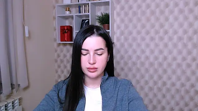 Snapshot of DivaKaily_ chatting on 10.21.25 DivaKaily online show from 10.21.25