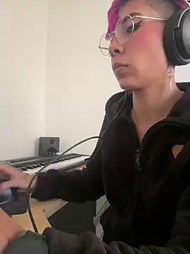 MiaMorgan  online show from 02.05.26