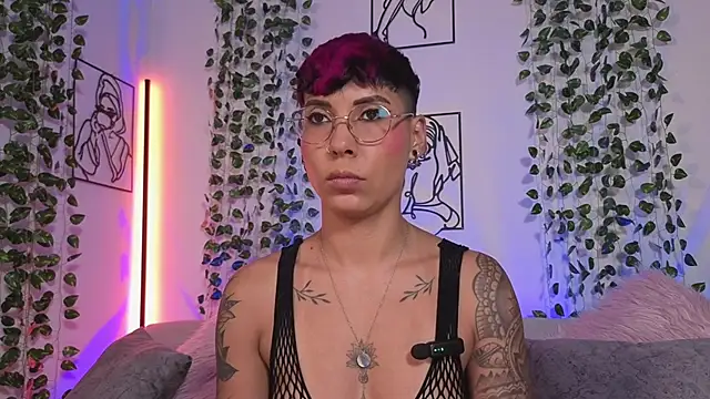 MiaMorgan  online show from 05.04.26