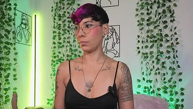 MiaMorgan  online show from 05.21.26