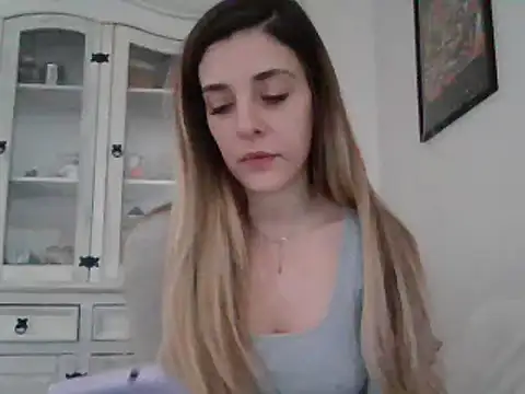 MissBella131 online show from 12.31.24