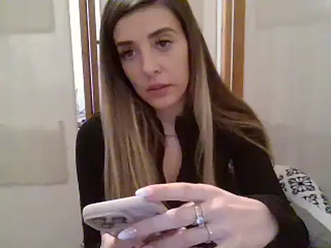 MissBella131 online show from 01.27.25