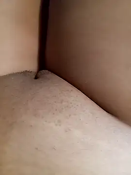 Snapshot of Khaleyssi chatting on 12.26.24 Khaleyssi online show from 12.26.24