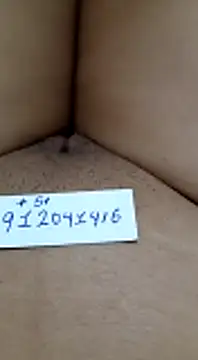 Snapshot of Khaleyssi chatting on 01.12.25 Khaleyssi online show from 01.12.25