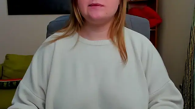 Snapshot of Doliss chatting on 02.25.25 Doliss online show from 02.25.25