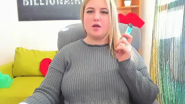 Snapshot of Doliss chatting on 03.20.25 Doliss online show from 03.20.25