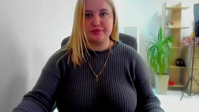 Snapshot of Doliss chatting on 01.07.26 Doliss online show from 01.07.26