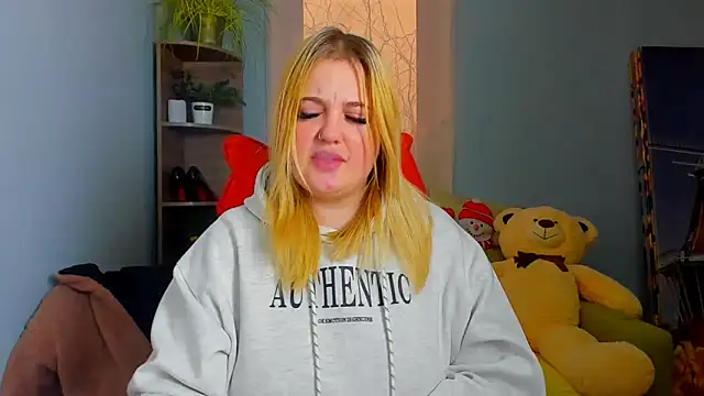 Snapshot of Doliss chatting on 01.15.26 Doliss online show from 01.15.26