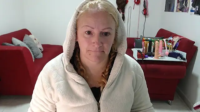 emperabigbootybigass online show from 12.15.25