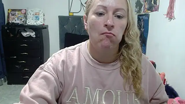 emperabigbootybigass online show from 04.29.26