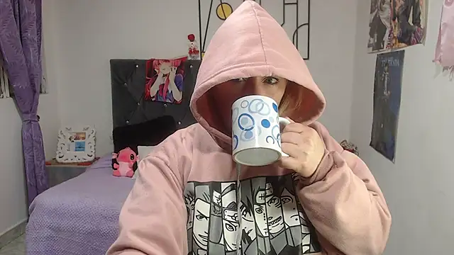 Snapshot of emperabigbootybigass chatting on 06.10.26 emperabigbootybigass online show from 06.10.26
