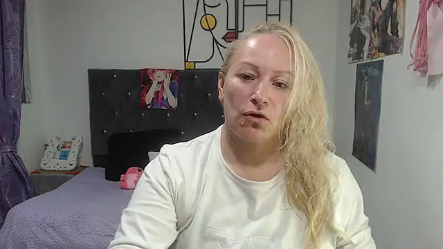 Snapshot of emperabigbootybigass chatting on 06.27.26 emperabigbootybigass online show from 06.27.26